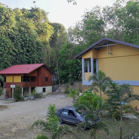 Country House Pulai Holiday Village Gua Musang Eksteriør bilde