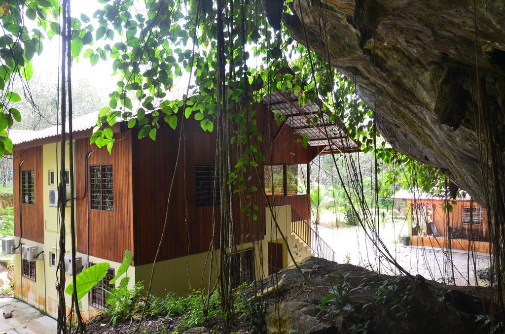 Country House Pulai Holiday Village Gua Musang Eksteriør bilde
